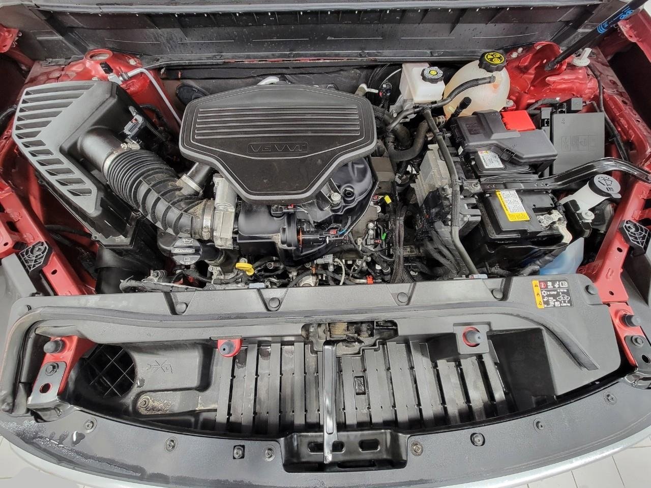 Certified 2023 GMC Acadia SLT w/ Trailering Package image 9