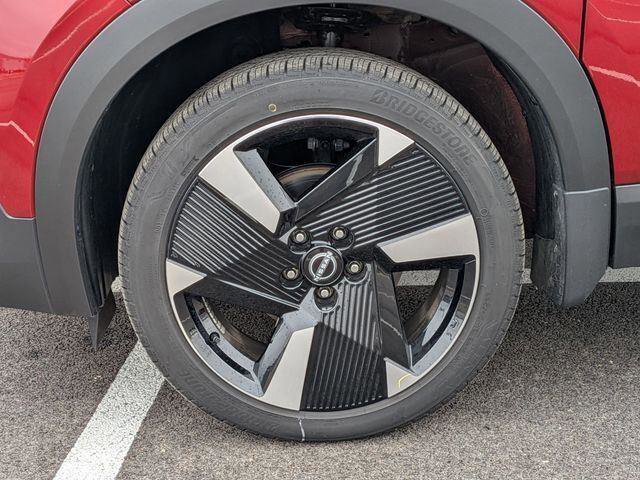 Used 2025 Nissan Kicks SR AWD/4WD image 9