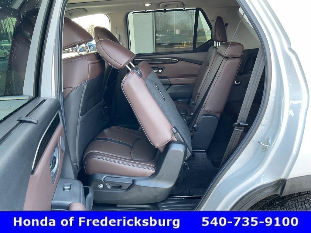 Certified 2025 Honda Pilot Elite image 30