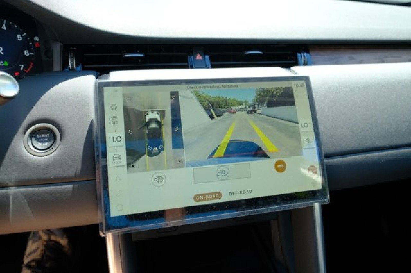 Certified 2024 Land Rover Discovery Sport S image 23