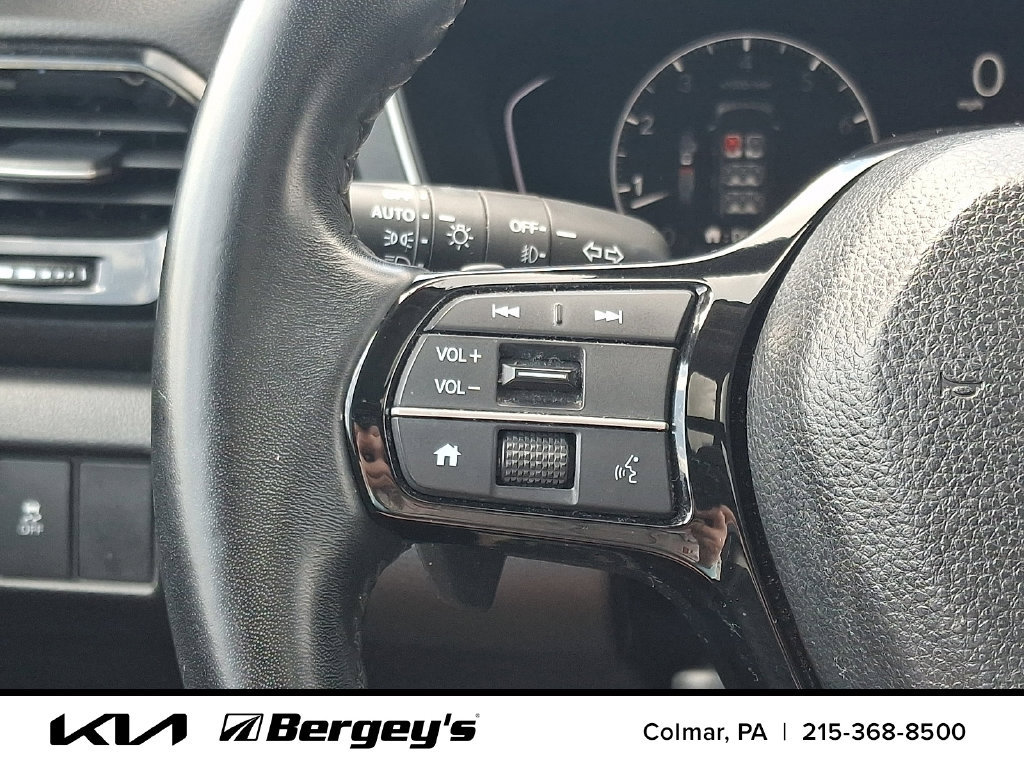Used 2023 Honda Pilot Touring image 26
