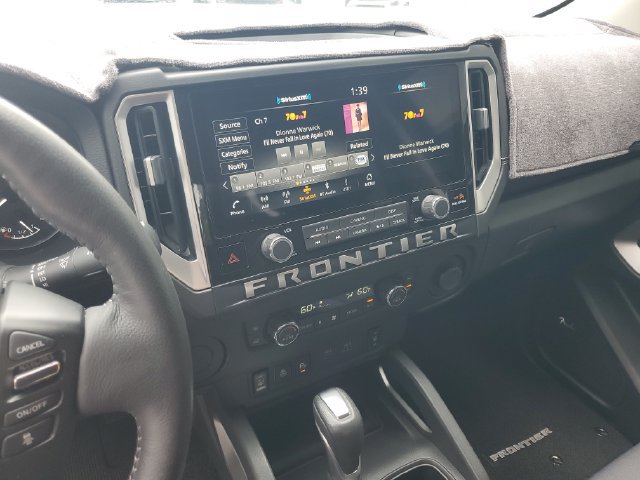 Certified 2025 Nissan Frontier SV w/ SV Convenience Package RWD image 12