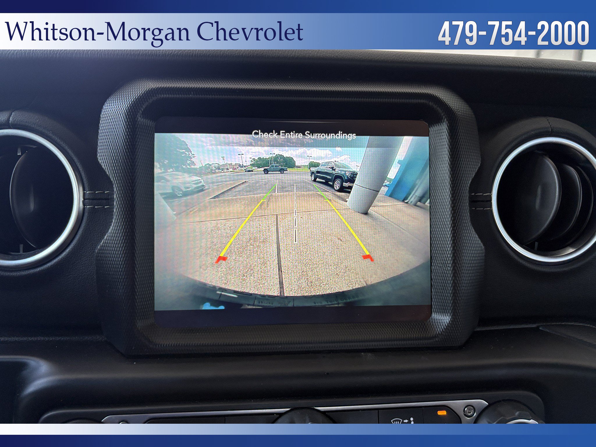 Used 2022 Jeep Wrangler Unlimited Sahara AWD/4WD image 38