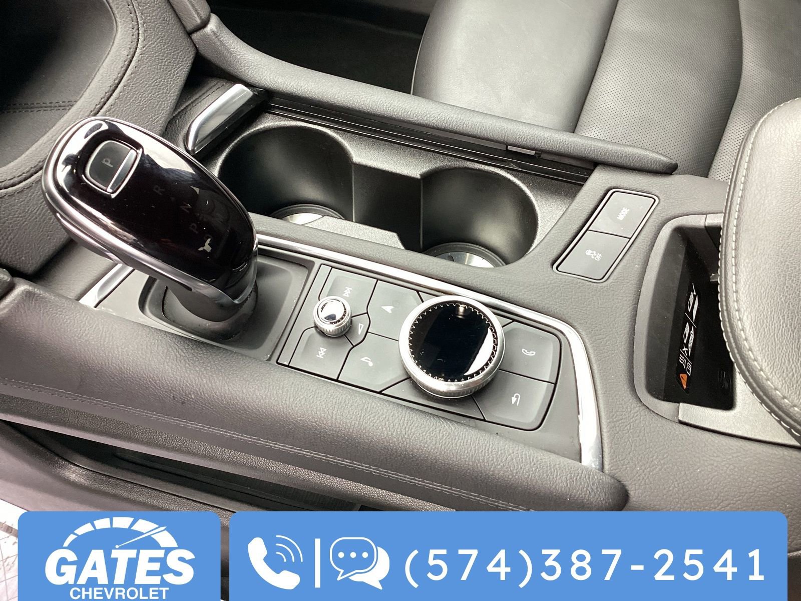 Used 2025 Cadillac XT6 Premium Luxury image 39