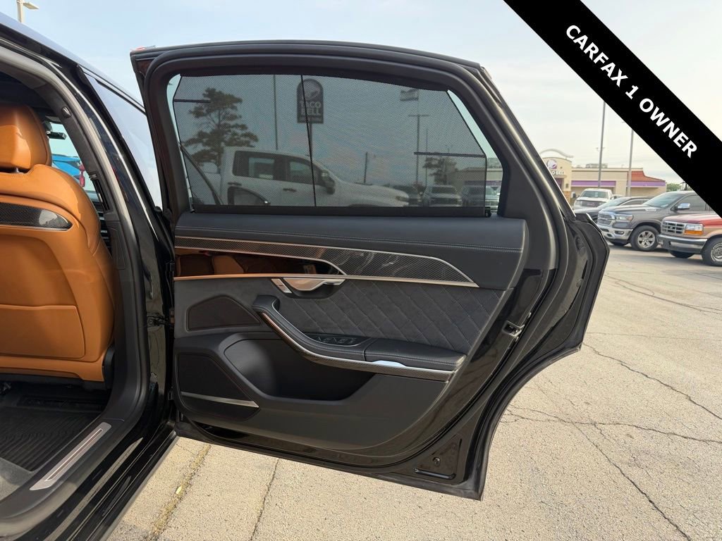Used 2023 Audi S8 AWD/4WD image 18