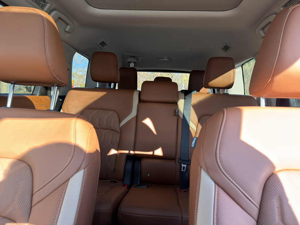 New 2026 Nissan Pathfinder Platinum image 30