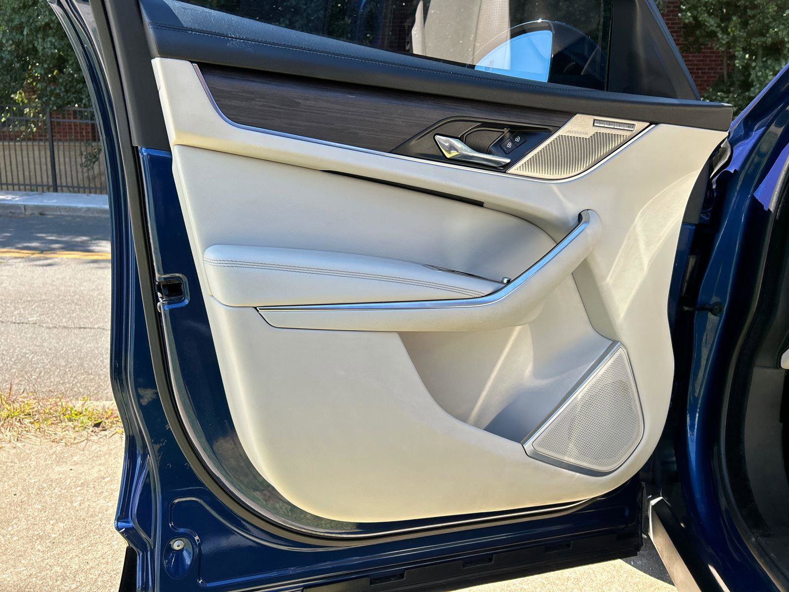 Used 2021 Jaguar F-PACE S image 8