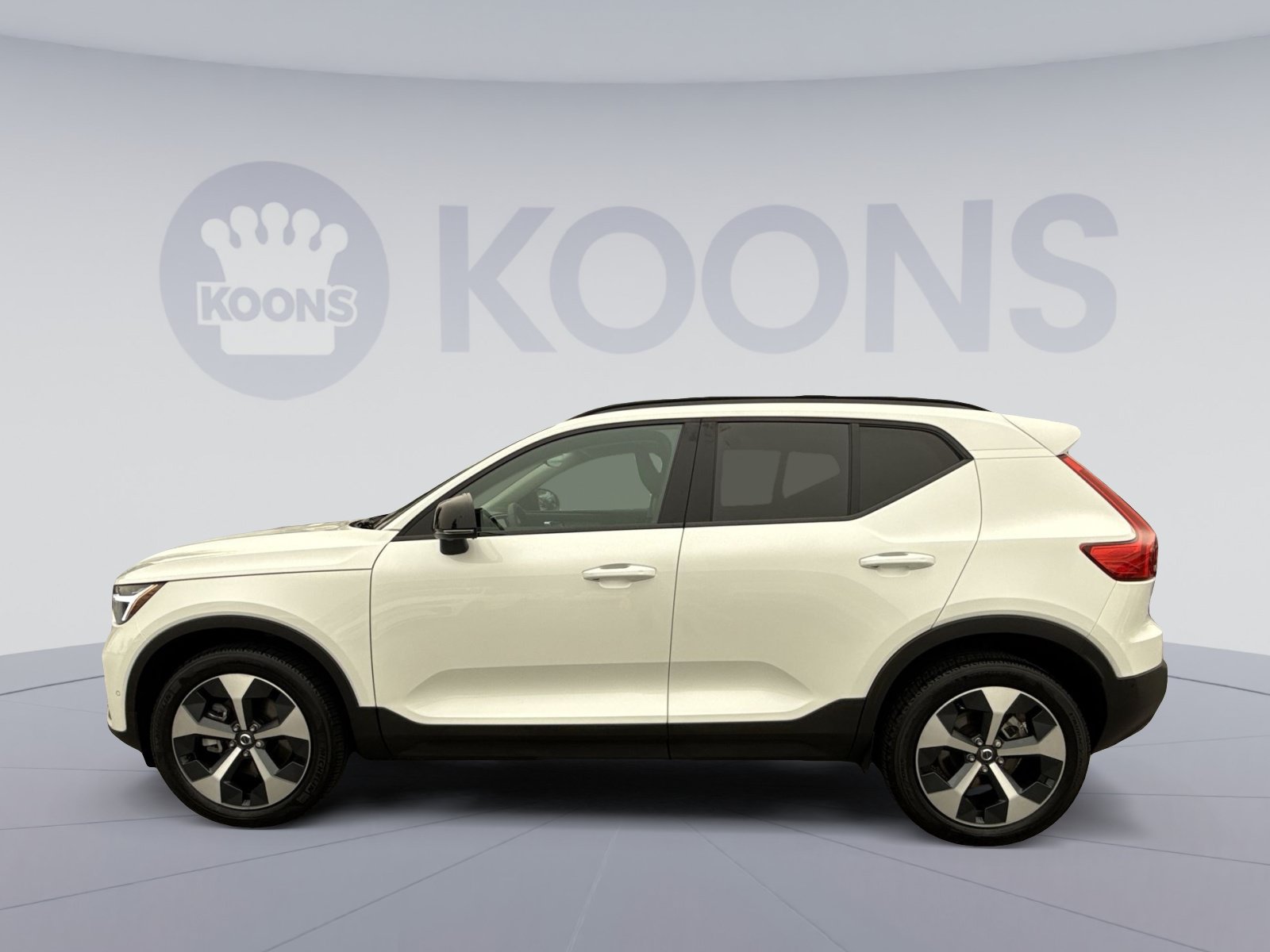 New 2026 Volvo XC40 B5 Plus w/ Protection Package Premier AWD/4WD image 13