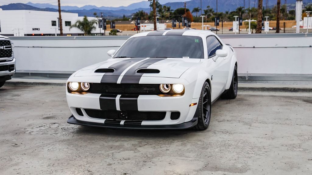 Used 2023 Dodge Challenger SRT Hellcat image 4