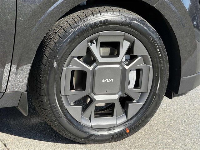 New 2026 Kia Carnival EX image 13