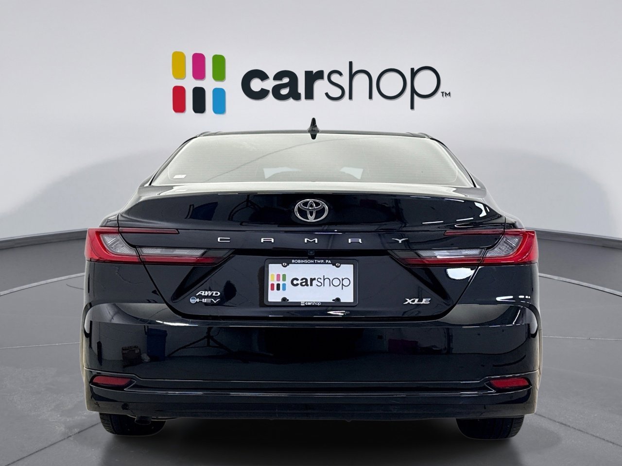 Used 2025 Toyota Camry XLE AWD/4WD image 4