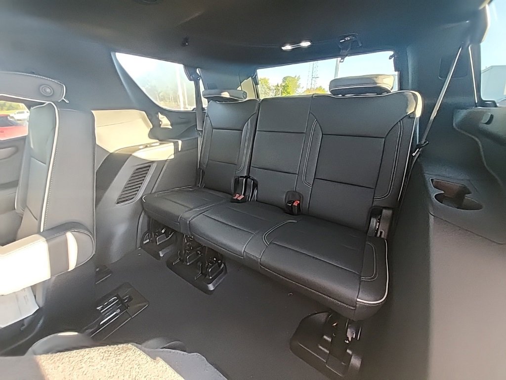 New 2026 GMC Yukon Elevation image 17