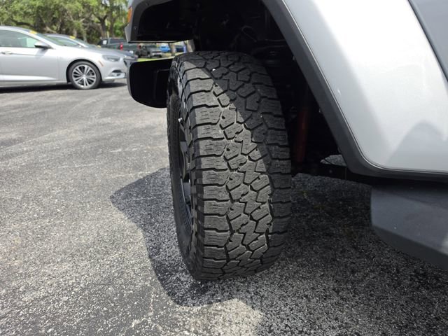 Used 2022 Jeep Gladiator Sport AWD/4WD image 38