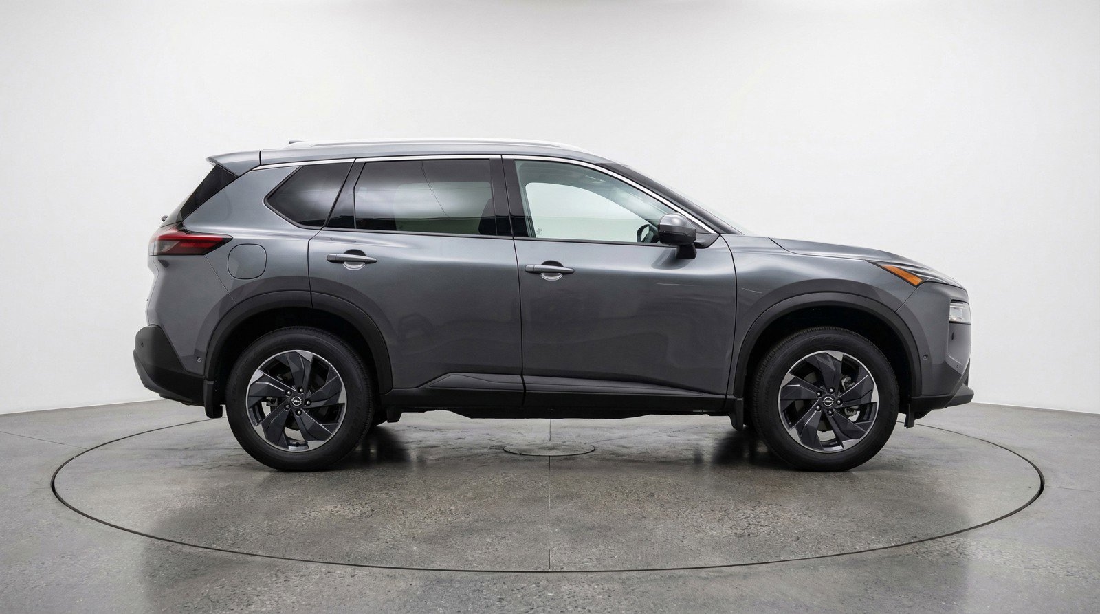 Used 2025 Nissan Rogue SV image 11