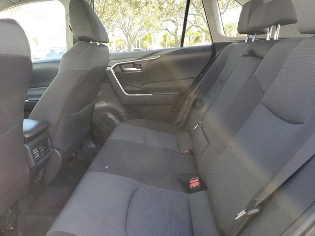 Used 2025 Toyota RAV4 XLE image 10
