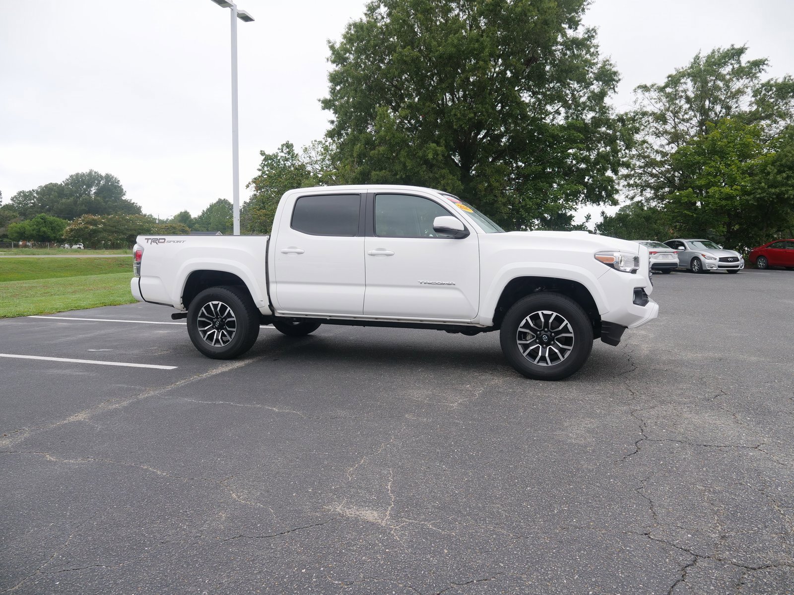Used 2021 Toyota Tacoma TRD Sport image 3