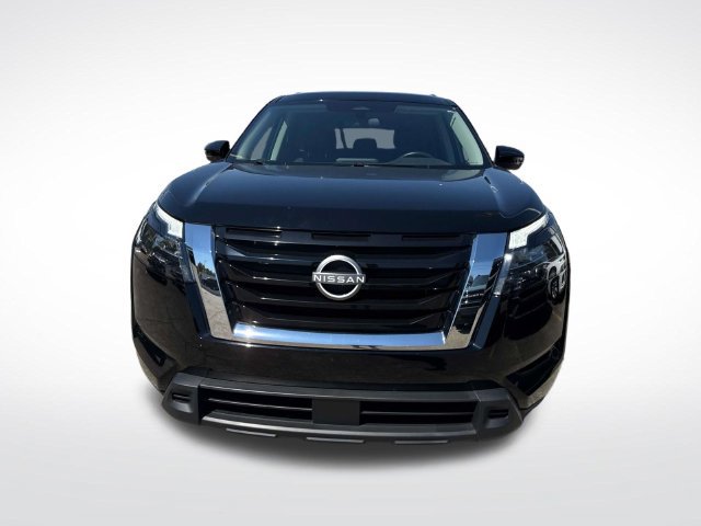 Used 2025 Nissan Pathfinder SV FWD image 2