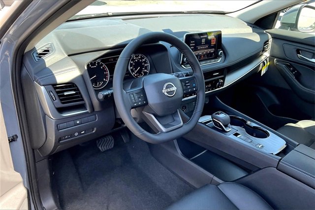 New 2026 Nissan Rogue SV image 5