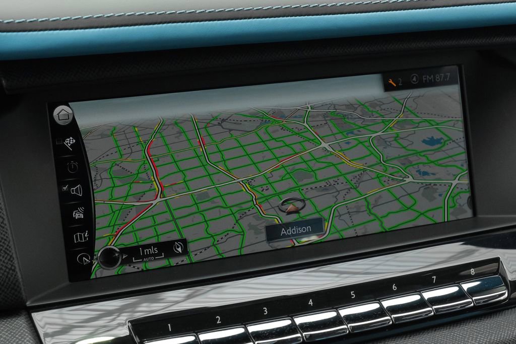 Used 2022 Rolls-Royce Cullinan w/ Cullinan Package image 18