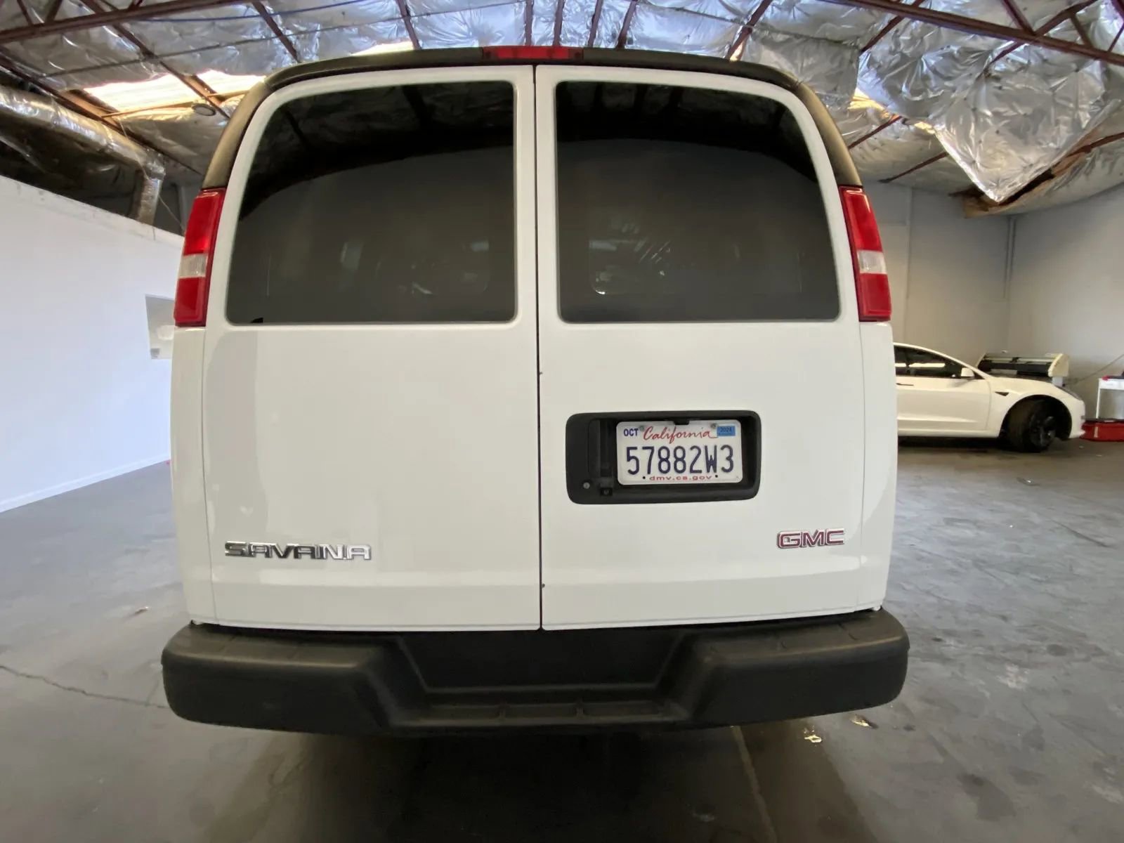 Used 2021 GMC Savana 2500 w/ Driver Convenience Package image 3