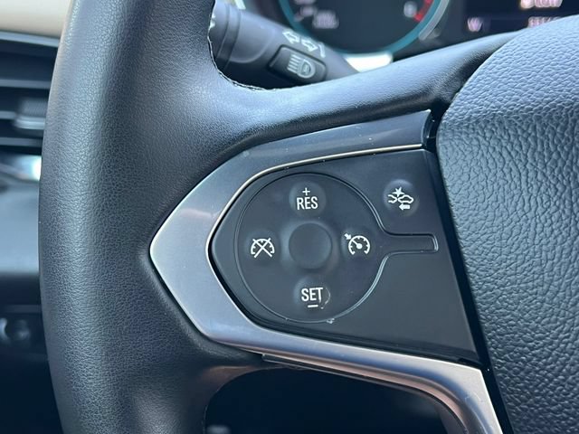 Used 2023 Chevrolet Traverse LT w/ LPO, Cargo Package AWD/4WD image 20