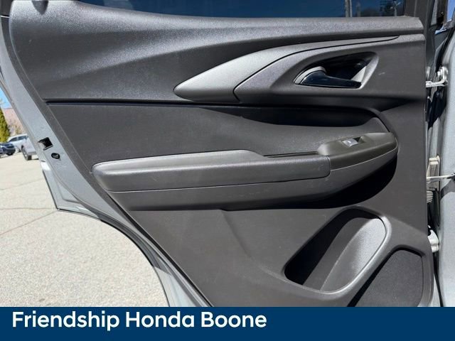 Used 2024 Chevrolet TrailBlazer LT w/ LT Cold Weather Package image 29