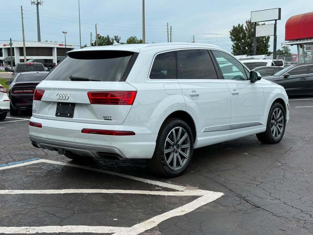 Used 2018 Audi Q7 3.0T Prestige AWD/4WD image 7