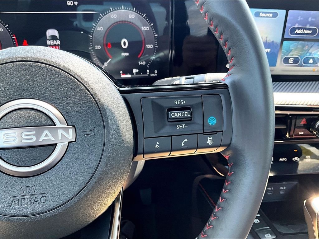 Certified 2025 Nissan Kicks SR AWD/4WD image 23