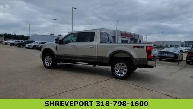 Used 2017 Ford F250 Lariat w/ Lariat Ultimate Package AWD/4WD image 6