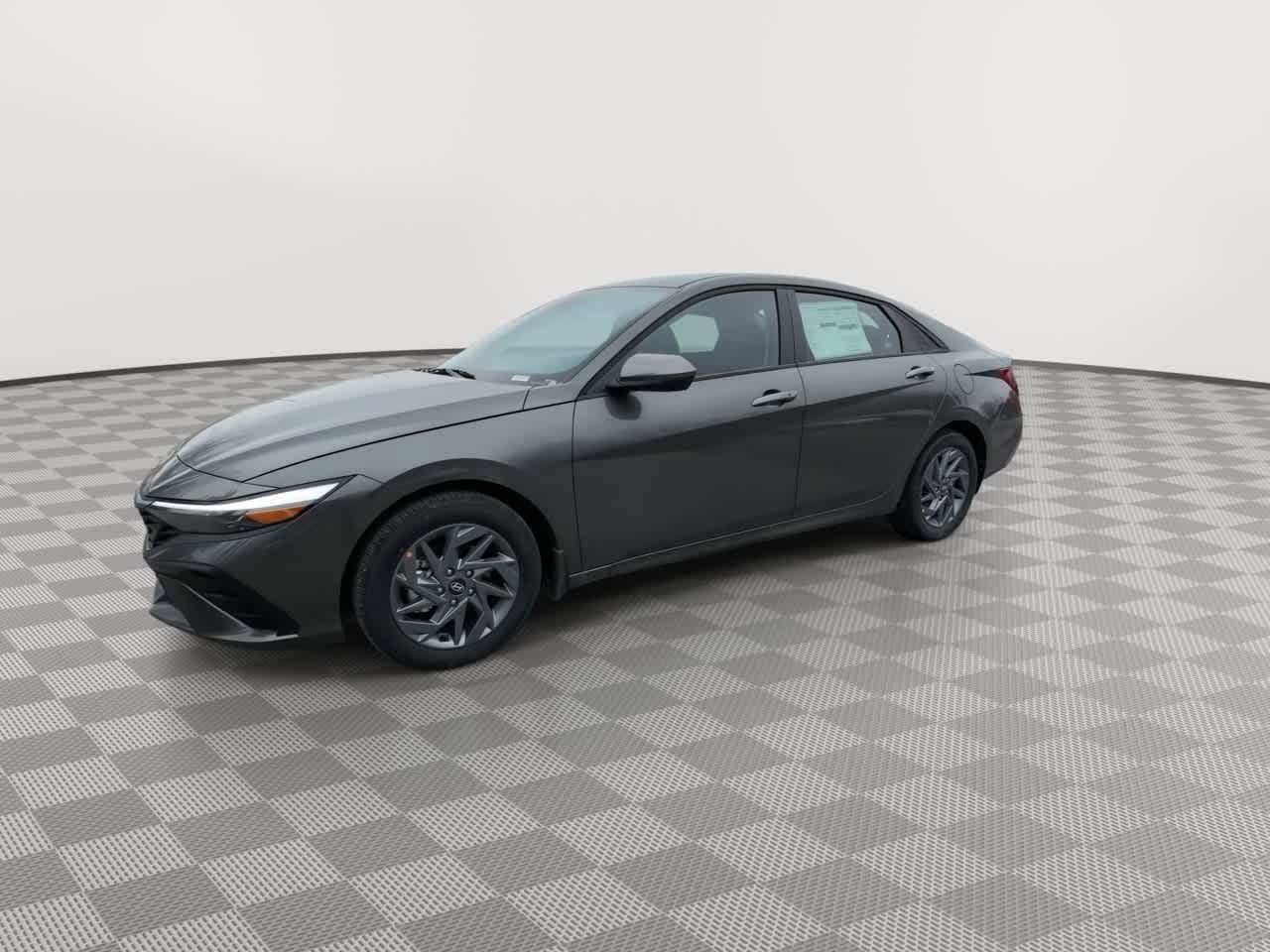 New 2026 Hyundai Elantra Hybrid FWD image 4