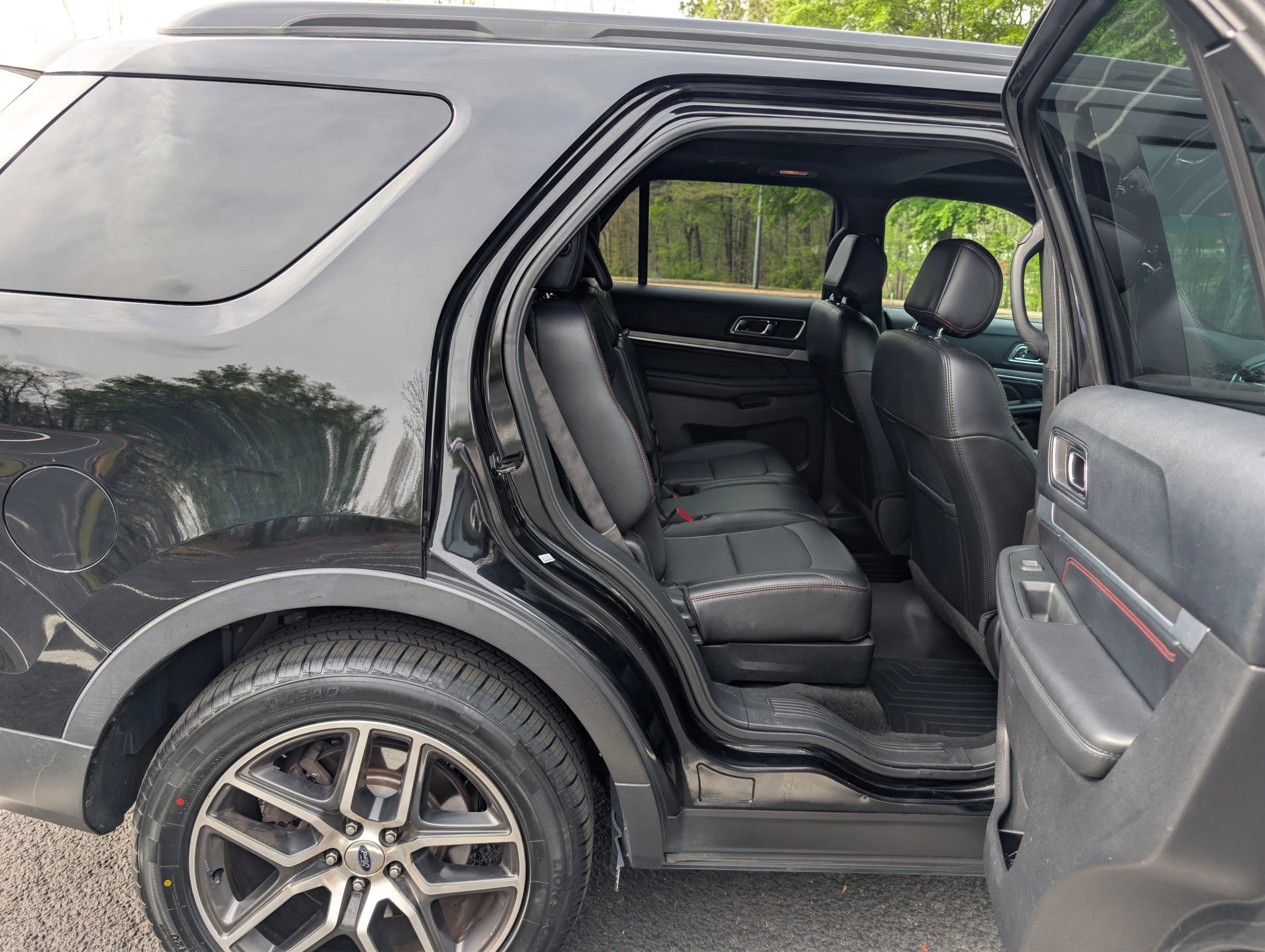 Used 2016 Ford Explorer Sport w/ Equipment Group 401A image 15