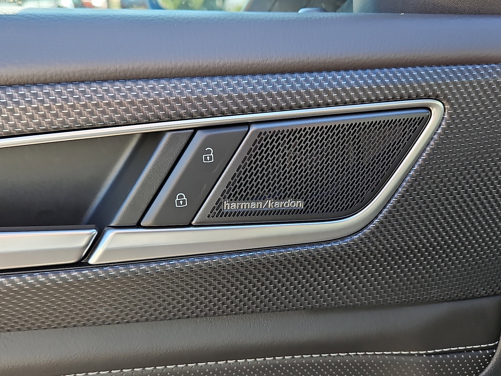 New 2026 Volkswagen Atlas Cross Sport SEL Premium R-Line image 16