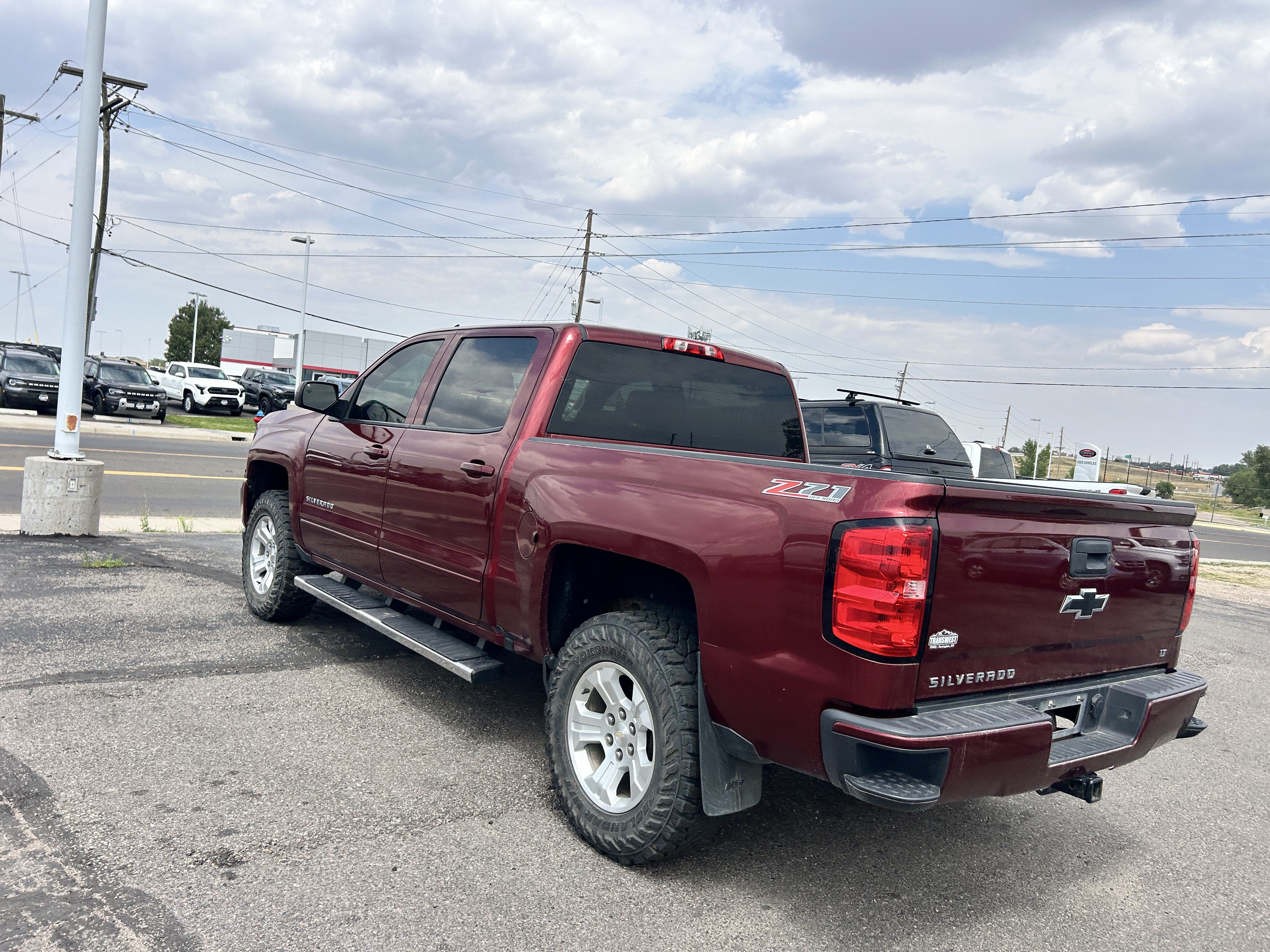 Used 2017 Chevrolet Silverado 1500 LT w/ All Star Edition AWD/4WD image 3