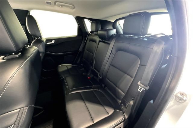 Used 2025 Ford Escape Platinum AWD/4WD image 28