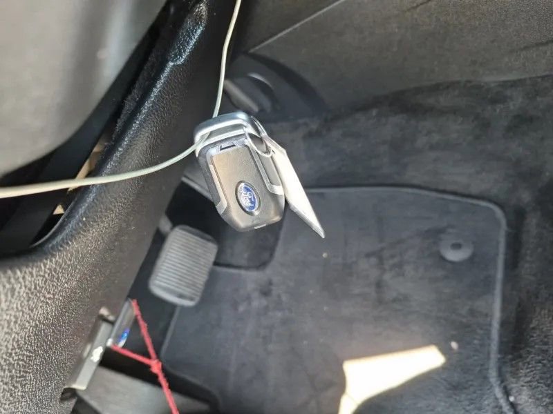 Used 2016 Ford Explorer XLT w/ Equipment Group 202A AWD/4WD image 16