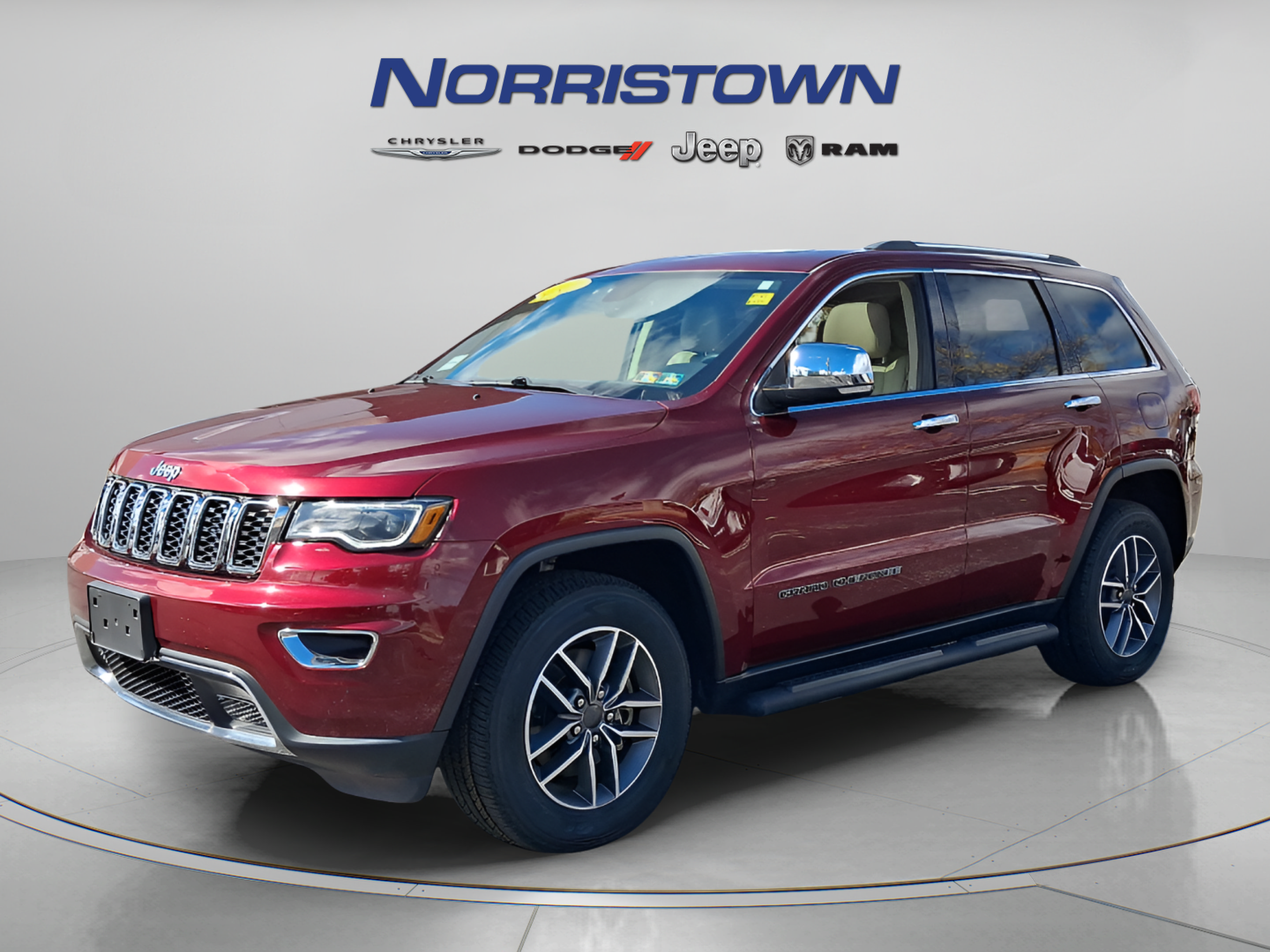 Certified 2021 Jeep Grand Cherokee Limited w/ Premium Lighting Group AWD/4WD image 3