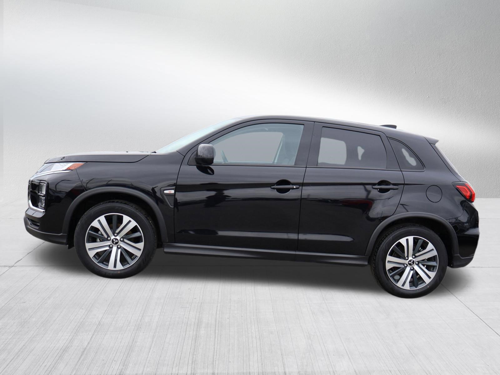 Used 2024 Mitsubishi Outlander Sport ES image 4