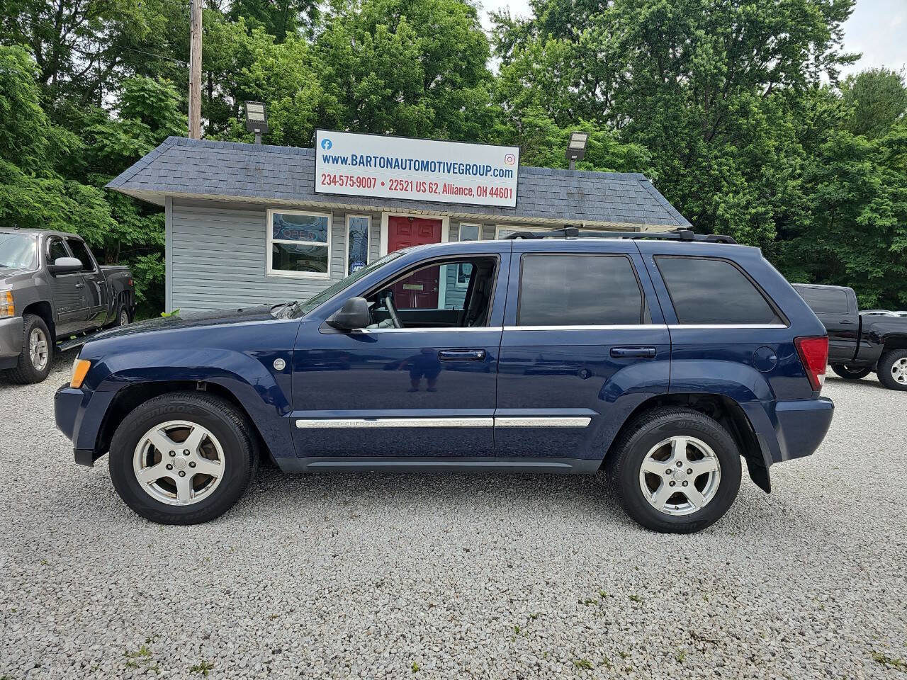 Used 2005 Jeep Grand Cherokee Limited AWD/4WD image 2
