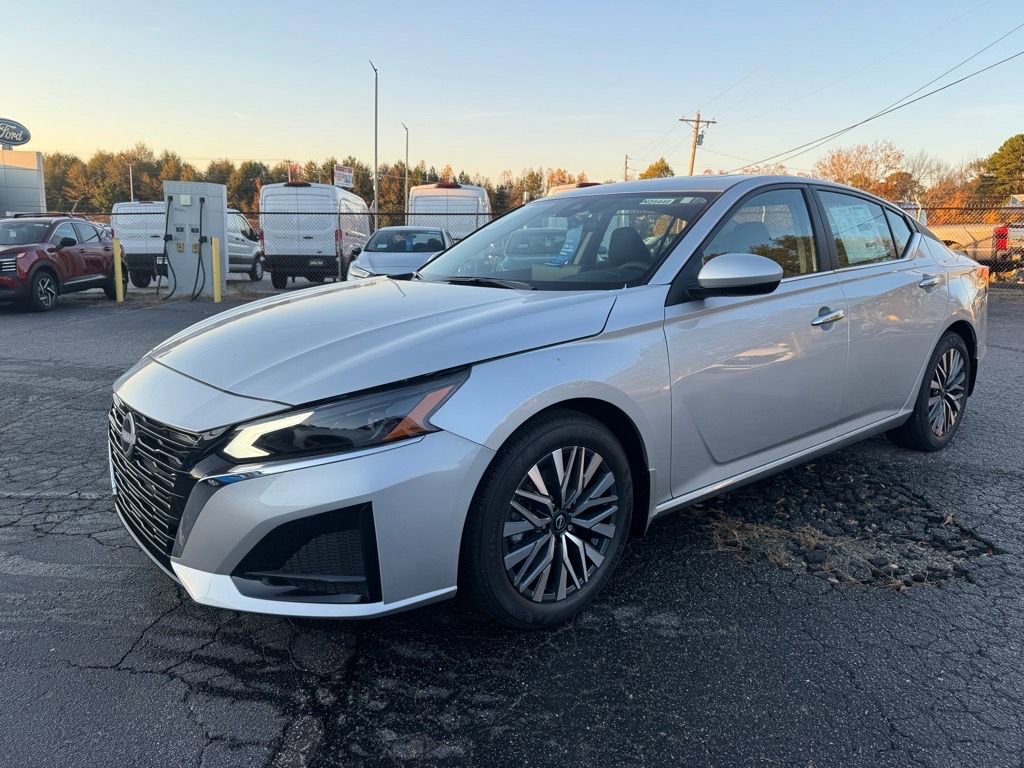 New 2025 Nissan Altima 2.5 SV w/ SV Premium Package FWD image 7