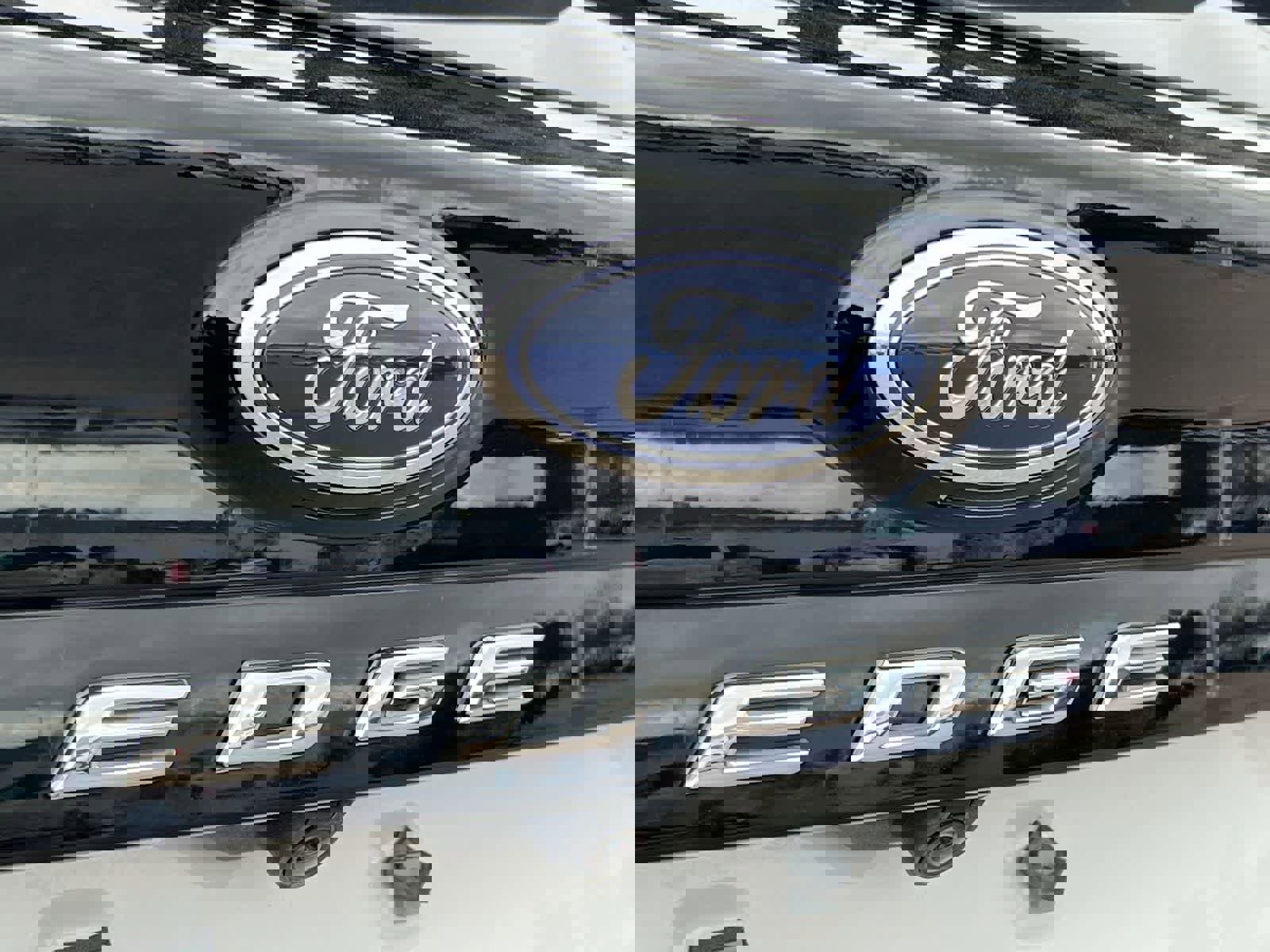 Used 2024 Ford Edge SEL w/ Convenience Package image 12