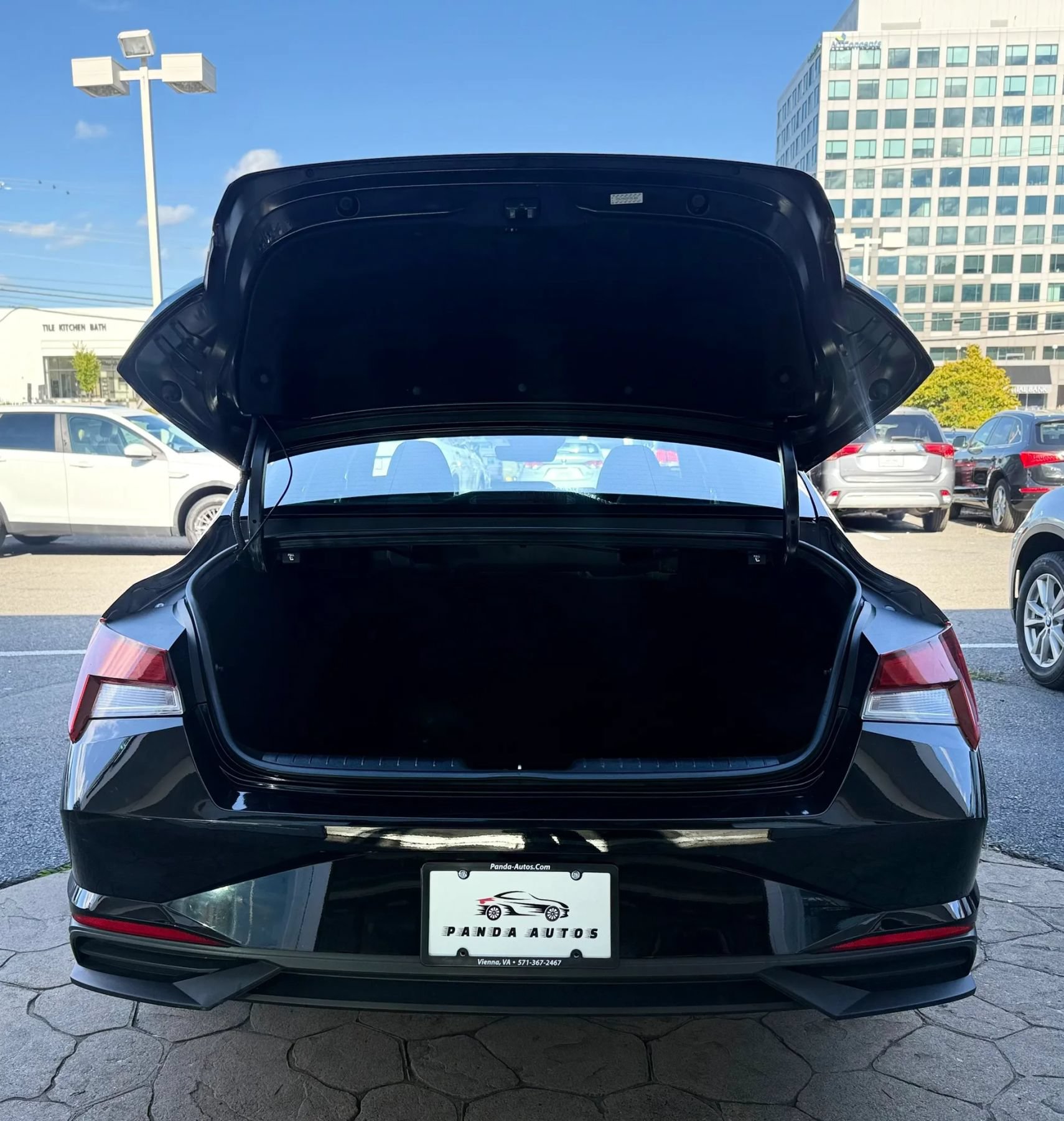 Used 2023 Hyundai Elantra SEL FWD image 38