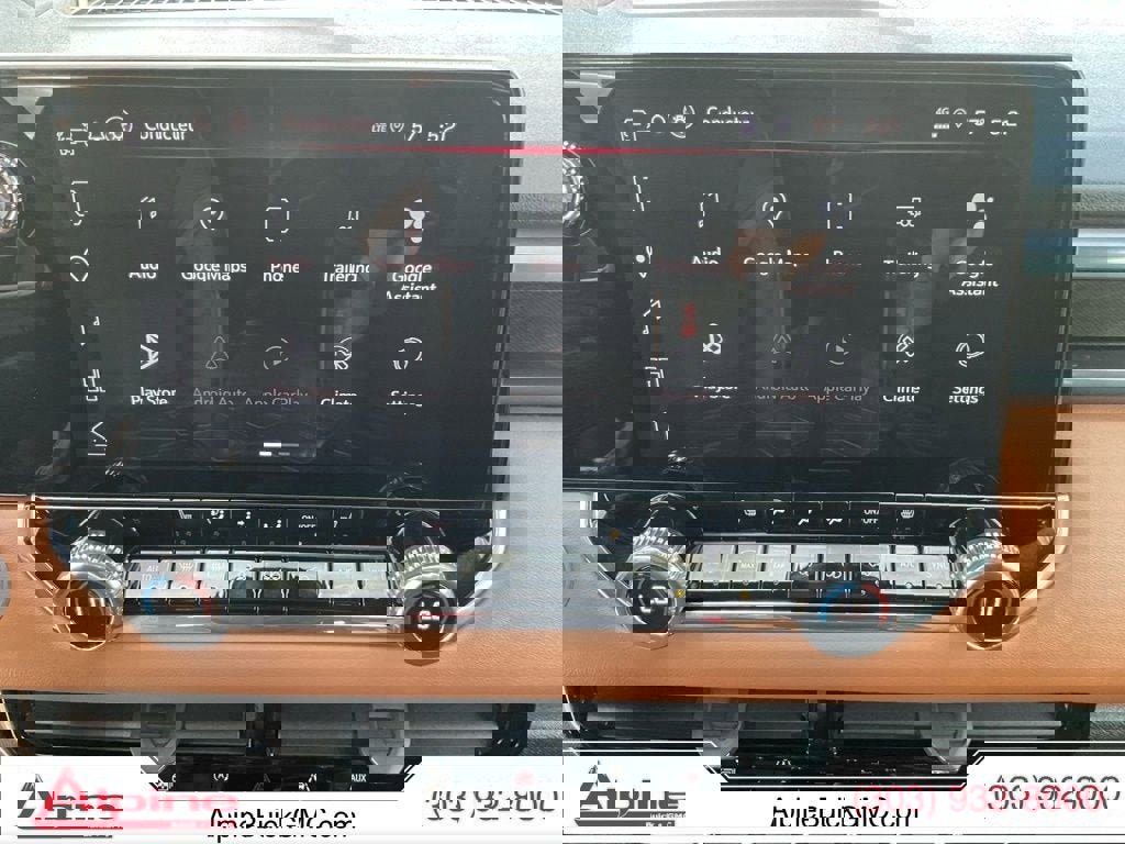 Used 2023 GMC Canyon AT4 image 17