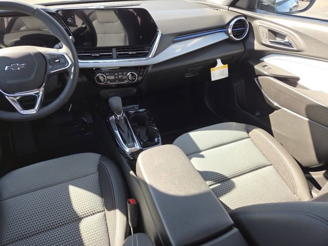 New 2026 Chevrolet Trax LT w/ Driver Confidence Package image 30
