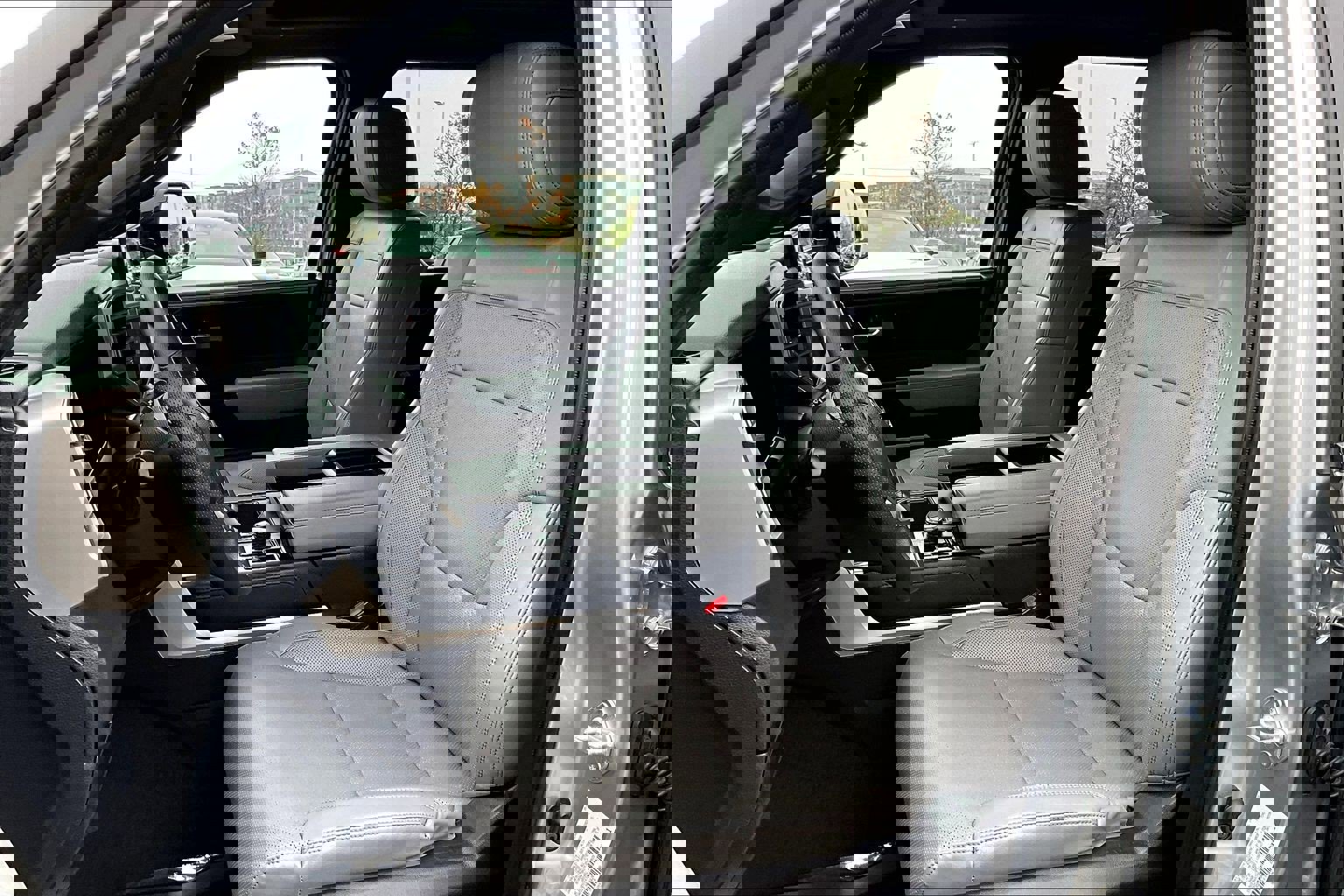 Used 2025 Toyota Tundra Limited image 24