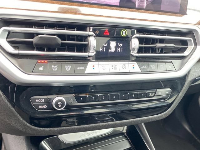 Used 2024 BMW X3 xDrive30i AWD/4WD image 12