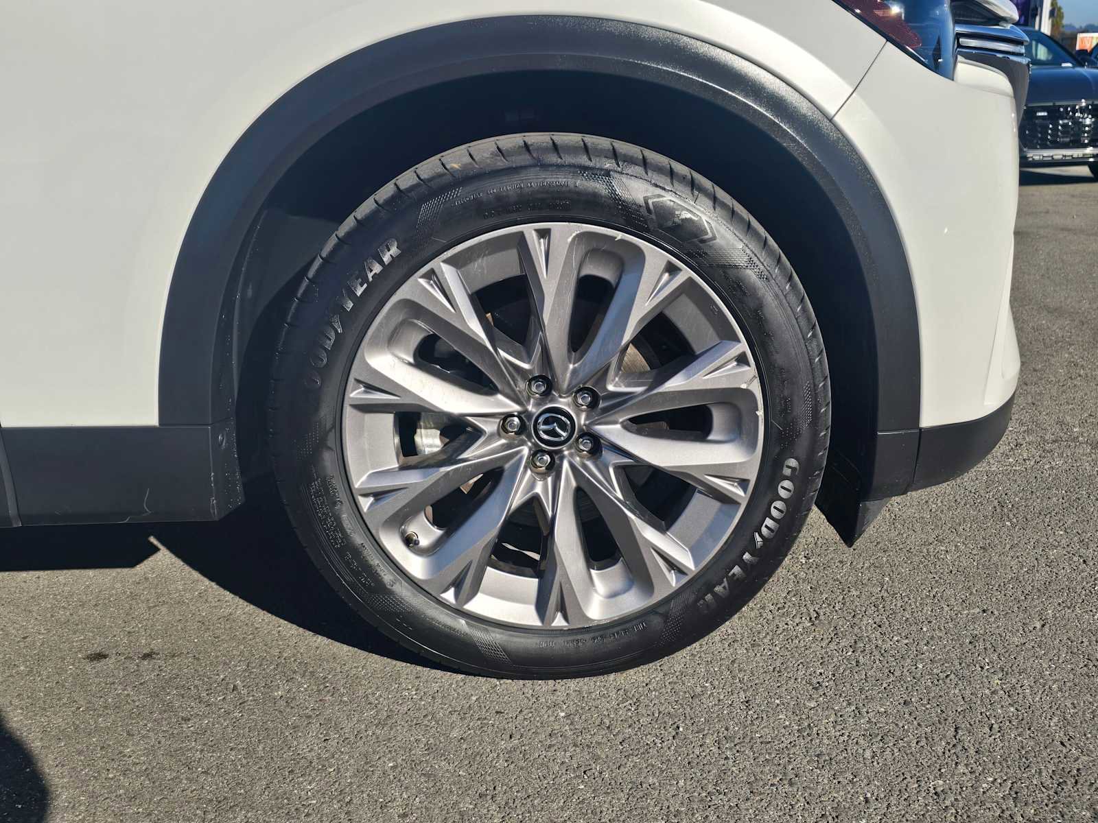 Used 2024 MAZDA CX-90 3.3 Turbo w/ Premium Package image 9