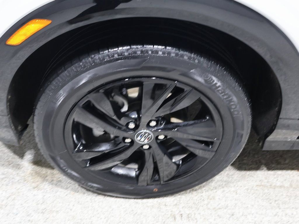 Used 2024 Buick Encore GX Sport Touring image 8