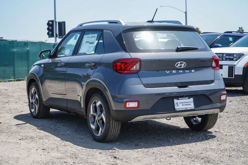 New 2026 Hyundai Venue SEL FWD image 6