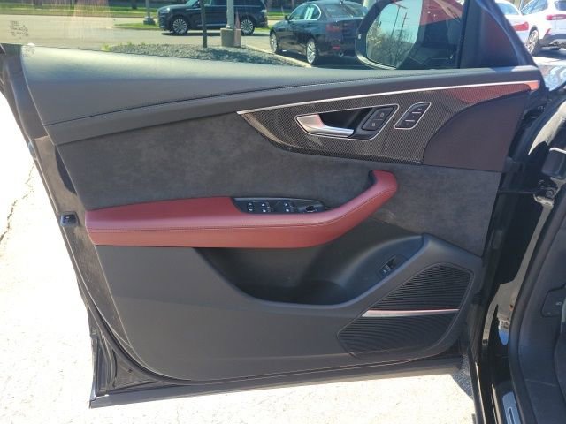 Used 2022 Audi SQ8 Prestige w/ Prestige Package image 18