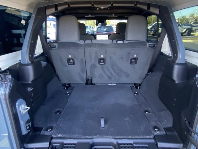 Used 2025 Jeep Wrangler Sport S image 24